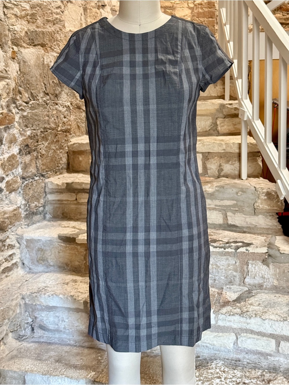 Burberry Brit Classic Grey Plaid Wool Shift Dress W/ Pockets Size 8